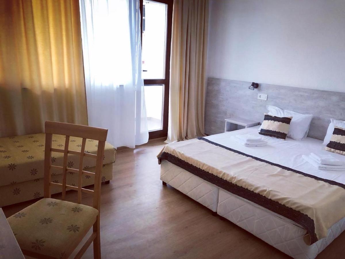 Guest Rooms Southern Nights Varvara  Exteriér fotografie